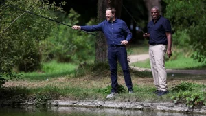 Hit, család és horgászat: JD Vance és David Lammy közötti váratlan kötelék