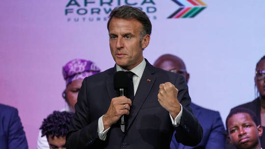 A TikTok-felkelés: Hogyan bontja le az afrikai ifjúság a francia narratívát