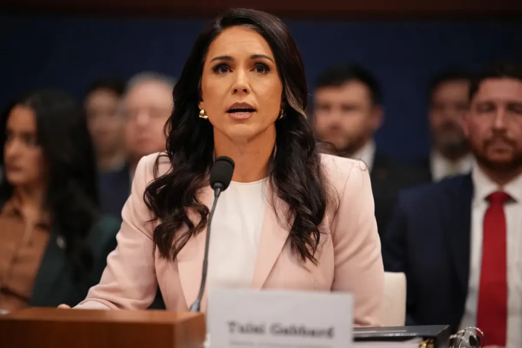 Tulsi Gabbard, a Nemzeti Hírszerzési Igazgatója vizsgálja az Egyesült Államok által több mint 120 külföldi biológiai laboratóriumnak nyújtott támogatást