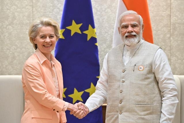 „Gyarmattartói fantázia”: Mi romlott el Narendra Modi európai körútján?