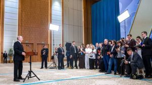 Románia dróntámadás, válasz a NATO fenyegetéseire: A legfontosabbak Putyin újságírókkal folytatott beszélgetéséből